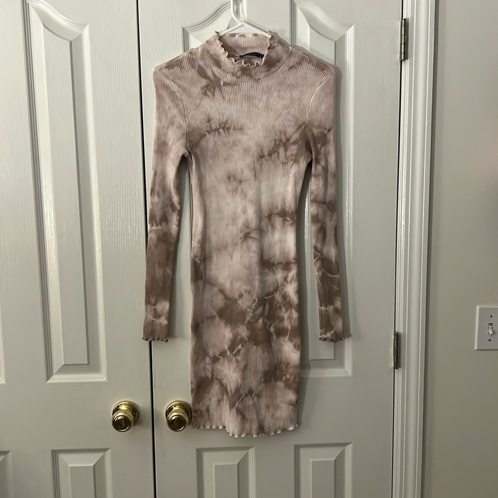 NWOT Final Touch Womens Small Tan Tie Dye Ribbed Dress